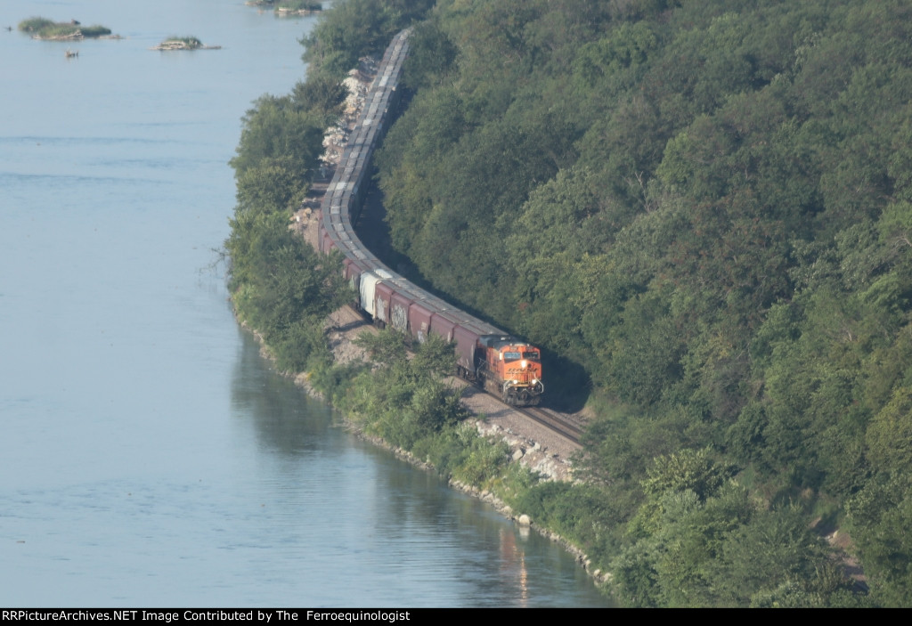 BNSF X Train 6190 West